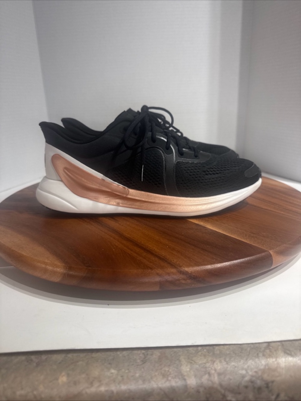 Lululemon Blissfeel Run Women’s Size 10 Black Rose Gold White Running Shoes